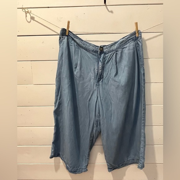 Light Blue Tencel Capri Pants – Reitmans Signature (Petite 18)🩵 - Picture 1 of 7